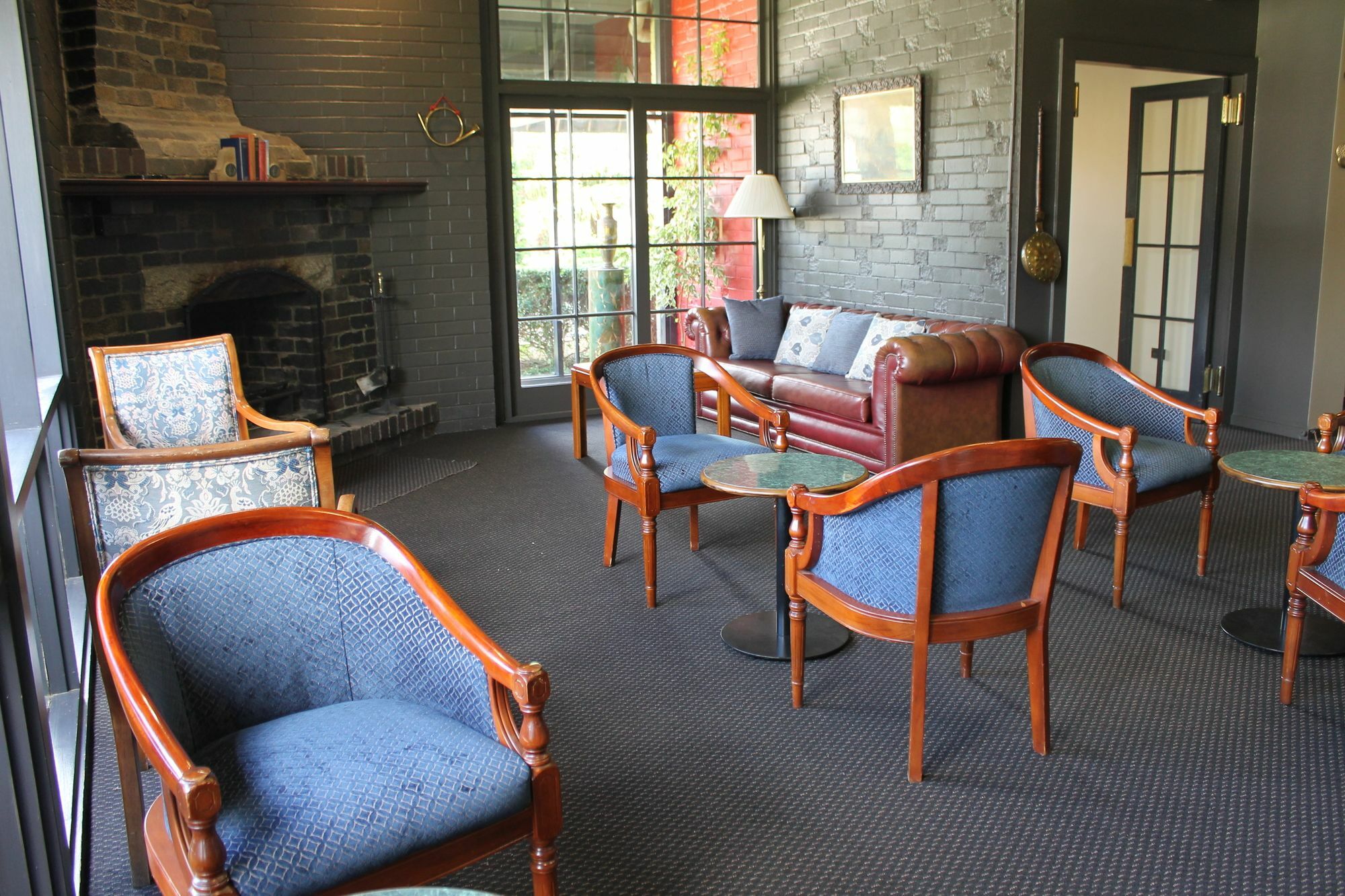 New England Motor Lodge Глен-Иннес Экстерьер фото